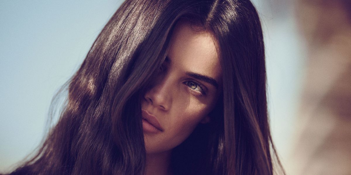 Cheveux de vacances : comment lutter contre les frisottis