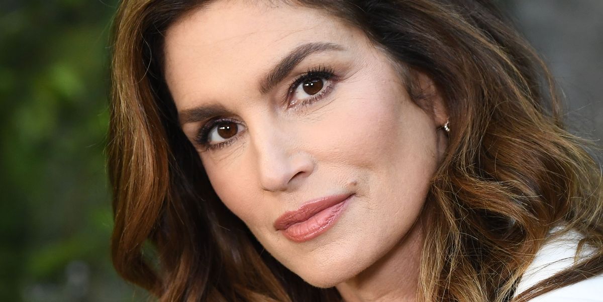 Cindy Crawford lance les soins capillaires Meaningful Beauty
