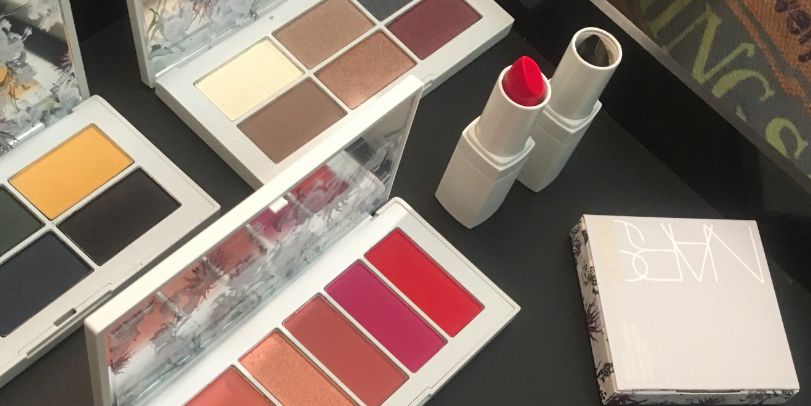 Erdem annonce une collaboration avec Nars dans les coulisses de la Fashion Week de Londres