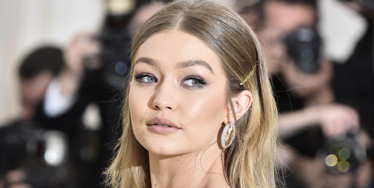 Gigi Hadid embrasse la nouvelle saison avec des cheveux auburn automnaux