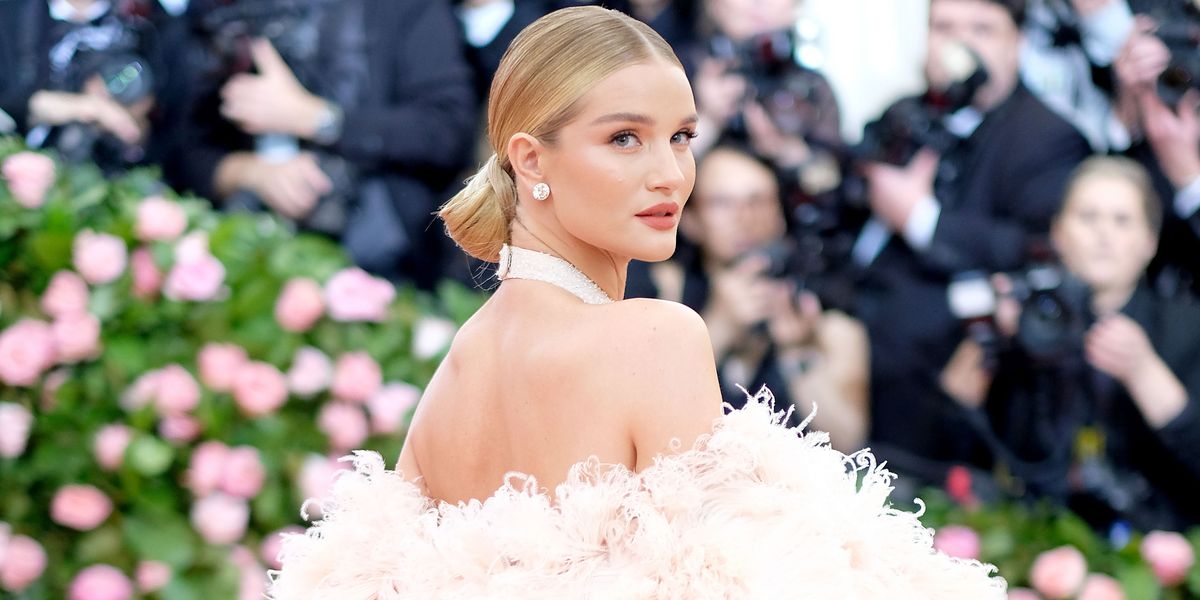 La teinte de rouge à lèvres nude Rosie Huntington-Whiteley ne jure que par