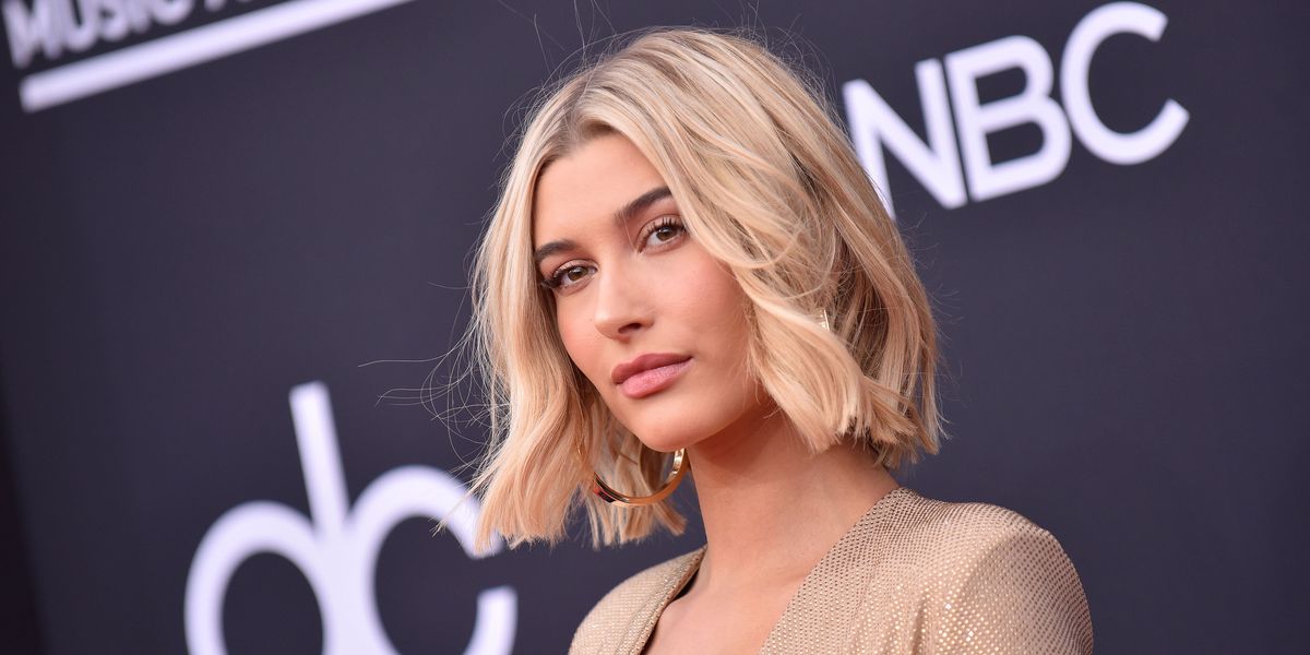 L'astuce de contouring facile de Hailey Bieber