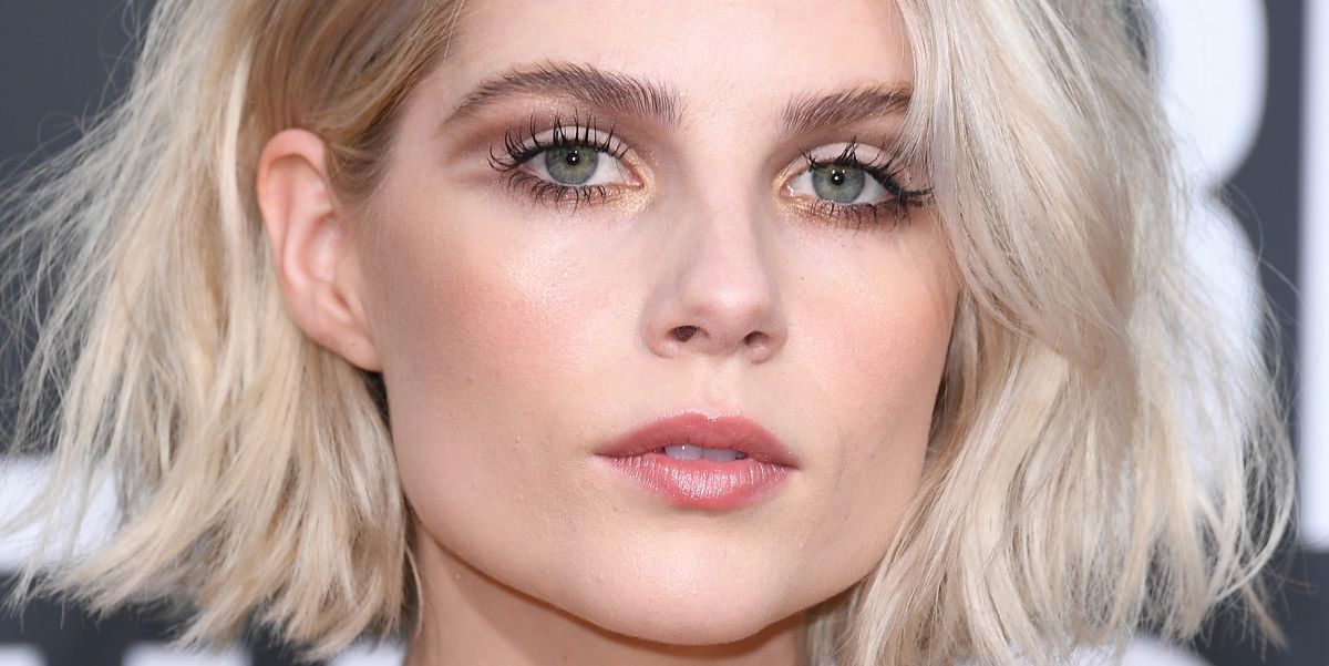 Le bob en cuivre de Lucy Boynton est magnifiquement automnal