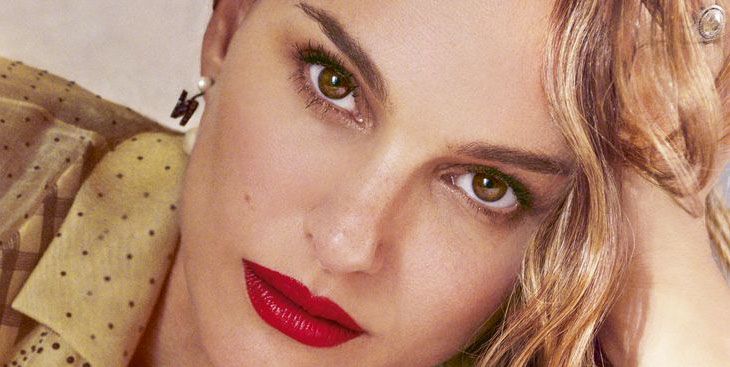 Les produits de beauté exacts que Natalie Portman porte dans notre numéro de septembre