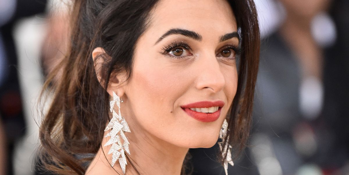 Tous les produits de maquillage portés par Amal Clooney au Met Gala