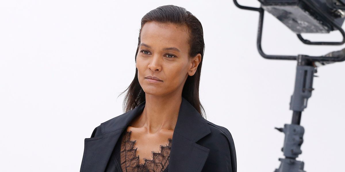 Victoria Beckham a donné une leçon de beauté intemporelle à la Fashion Week de Londres