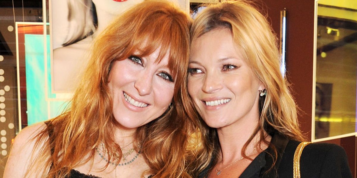Cours de contouring avec Charlotte Tilbury