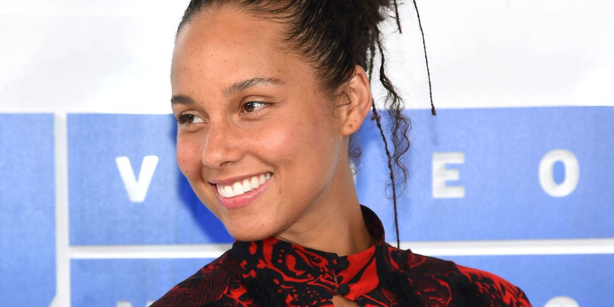 Iriez-vous sans maquillage ?
