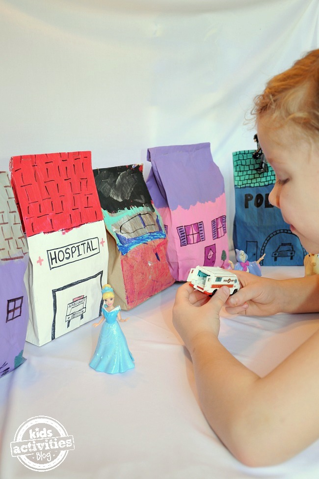 jouet de ville sac en papier pour les enfants - Kids Activities Blog
