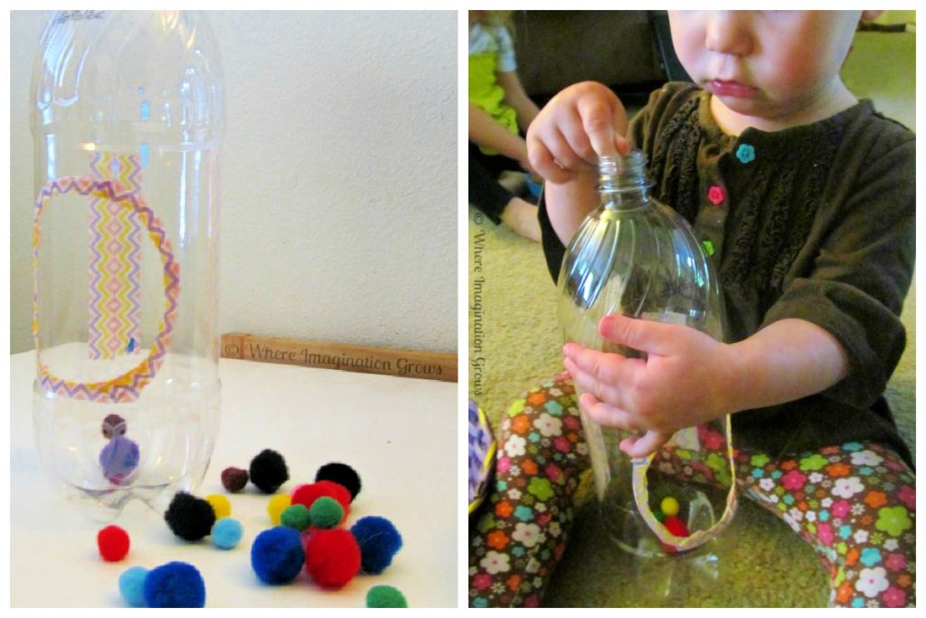 Activité de chute de bouteille de soda Pom Pom avec un tout-petit - Where Imagination Grows
