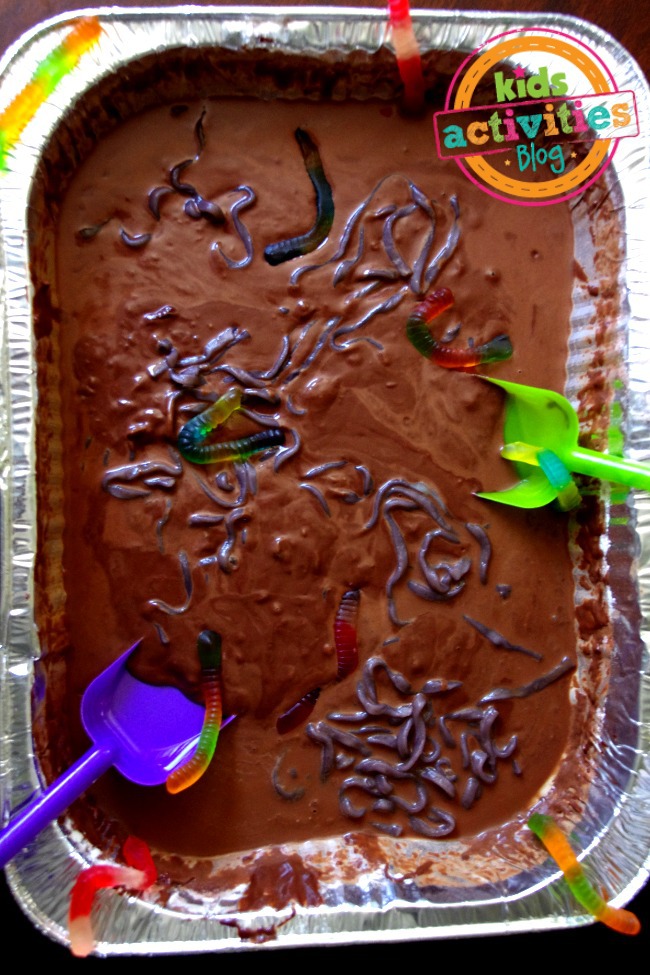jeu sensoriel de boue comestible