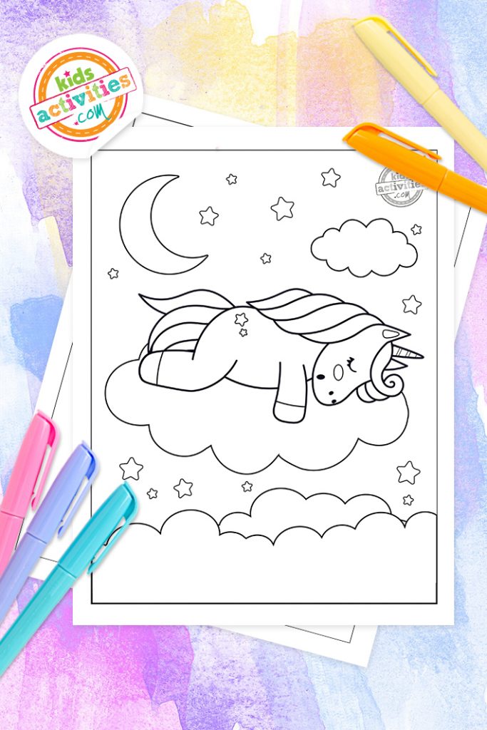 coloriages de licorne imprimables - pdf imprimé d'une page de coloriage de licorne en noir et blanc avec une licorne dormant sur un nuage sur un fond coloré avec des fournitures de coloriage - Blog d'activités pour enfants