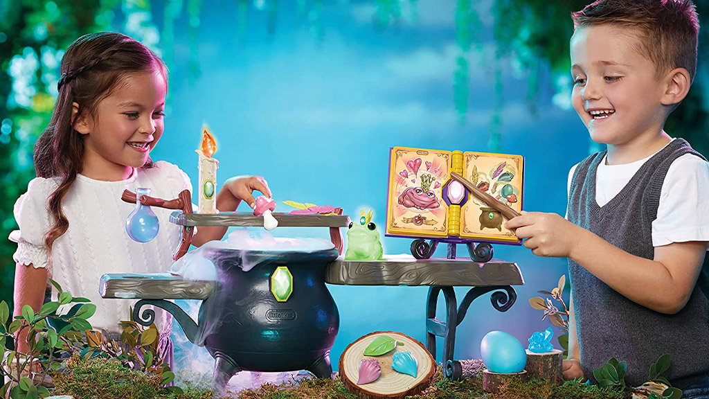 L'atelier de magie Little Tikes amène les enfants dans un monde de potions et de grenouilles magiques