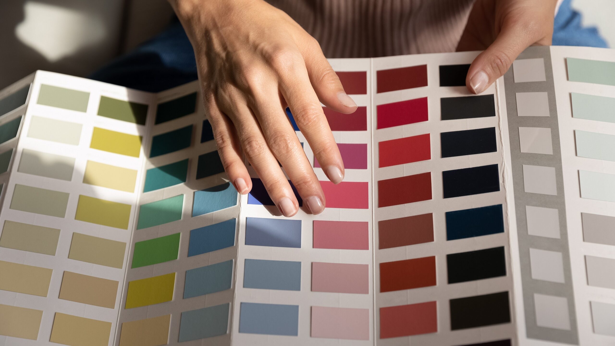 La colorimétrie est-elle raciste ?  Pourquoi les mêmes couleurs ne nous favorisent-elles pas ?