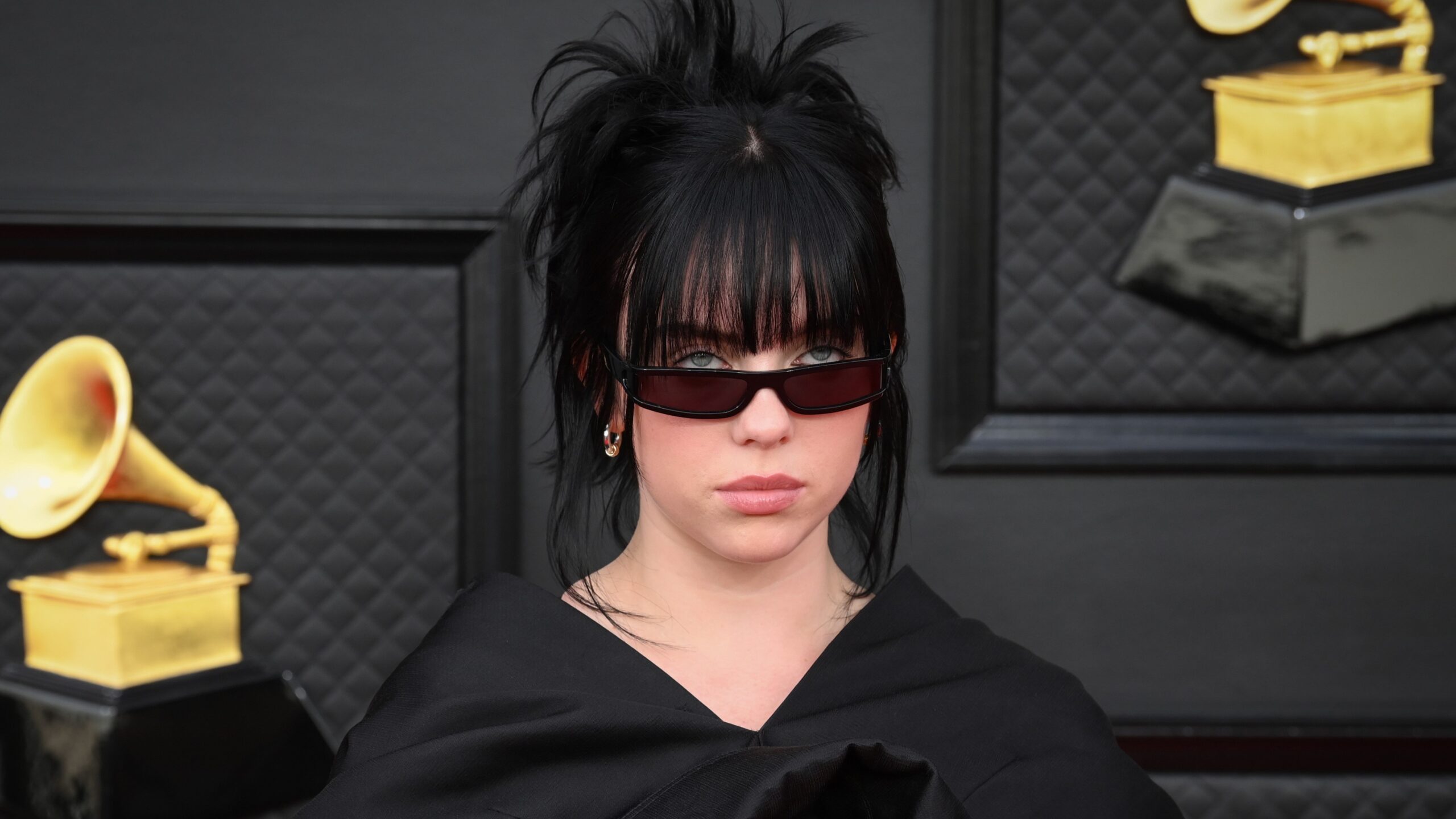 Les coiffures emo sont de retour : voici comment elles sont portées en 2023