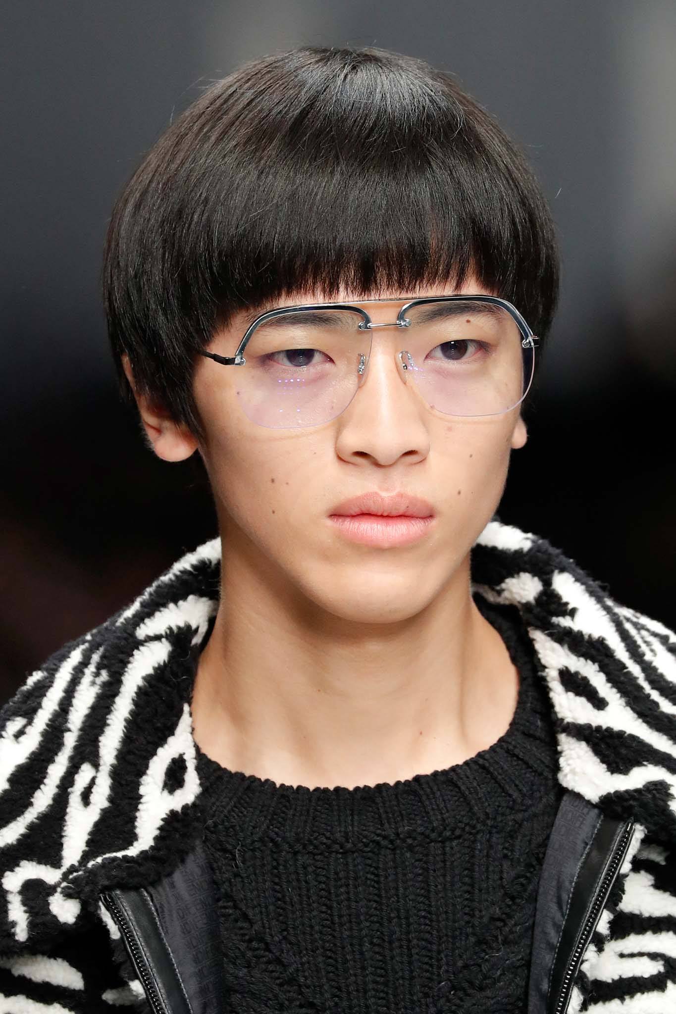 Modèle coupe melon homme au Fendi FW 2020
