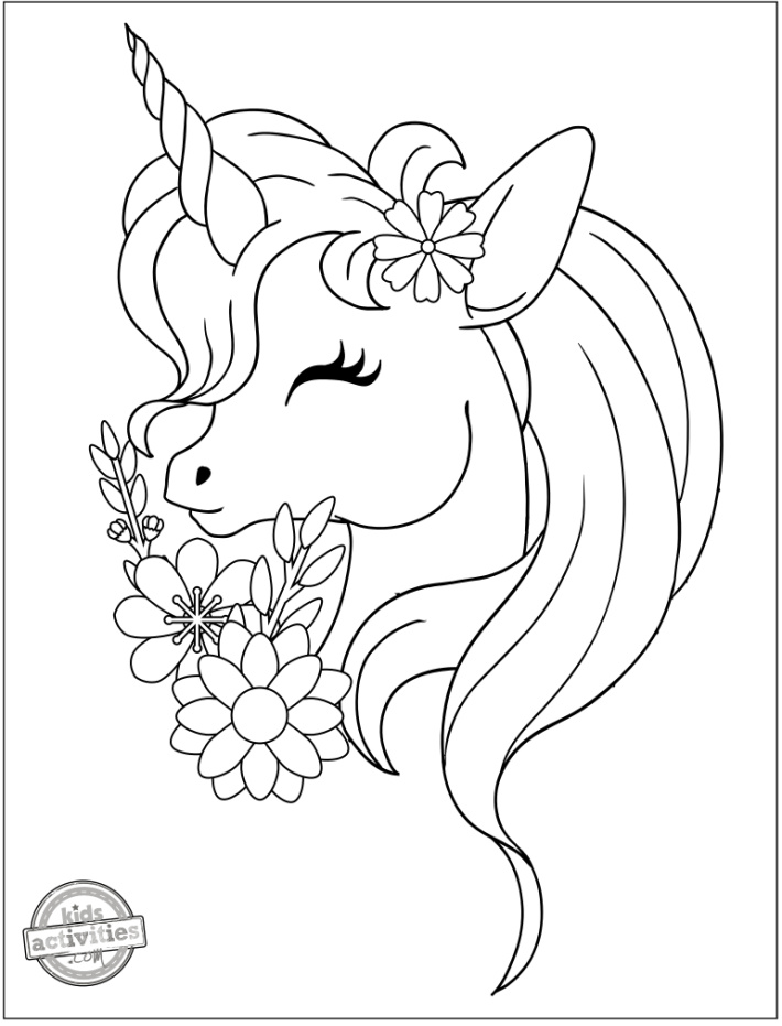 Tête de licorne facile à colorier avec des cheveux longs et des fleurs - Blog d'activités pour les enfants