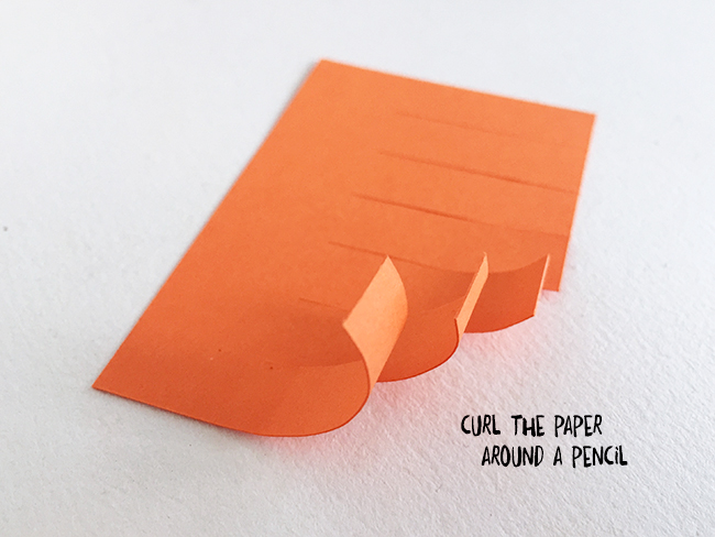 rouleau de papier toilette leprechaun craft - comment boucler du papier pour faire une barbe de roi lutin