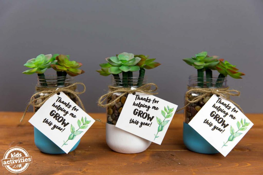 Idées de cadeaux d'appréciation des enseignants - offrez le cadeau de stylos succulents du blog d'activités pour enfants