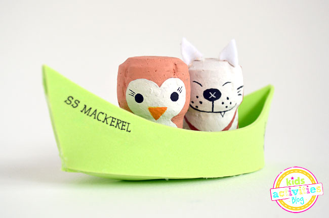 artisanat de bateau en papier basé sur la comptine du blog d'activités pour enfants