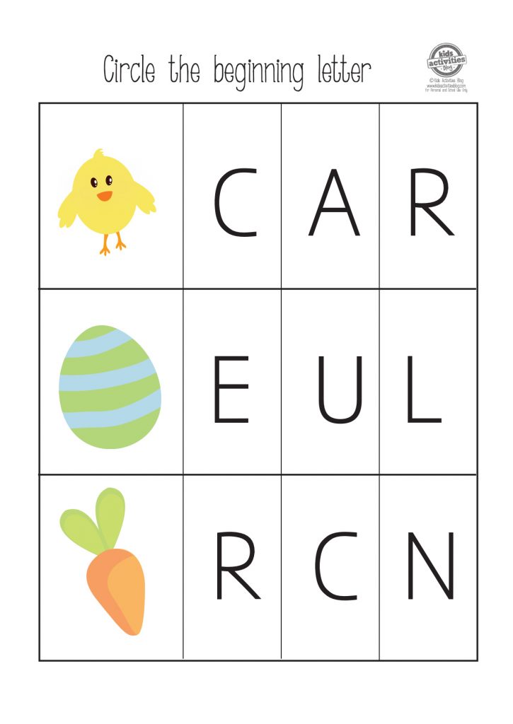 Feuille de travail sur le thème de Pâques pour la maternelle et la maternelle - encerclez la première lettre du poussin, de l'œuf et de la carotte 