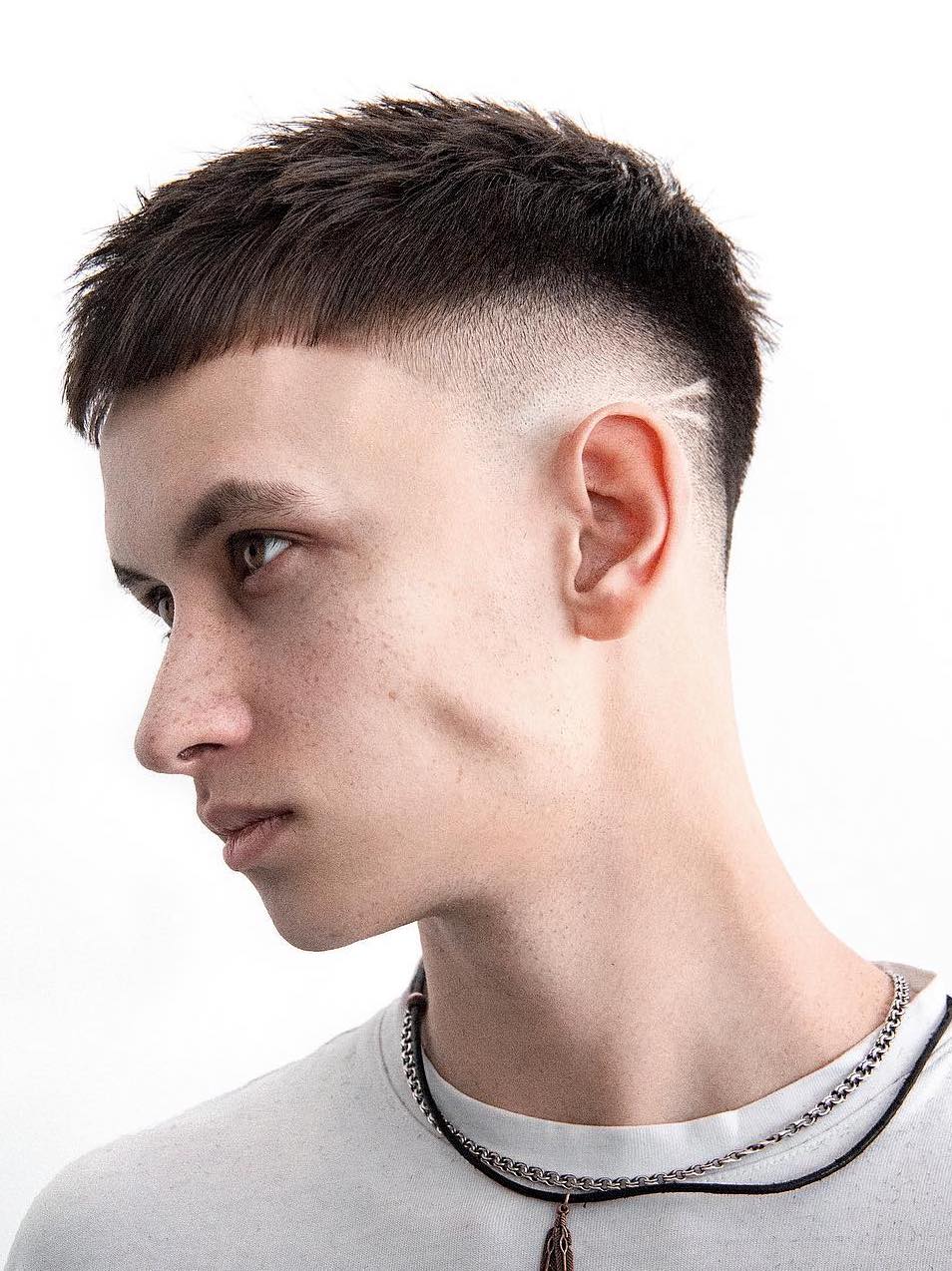 Coupe homme délavée avec frettes