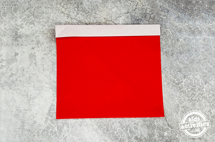 Bas en origami - étape 3 - Kids Activities Blog