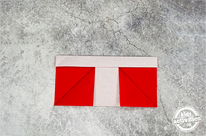 Bas en origami - étape 6 - Kids Activities Blog