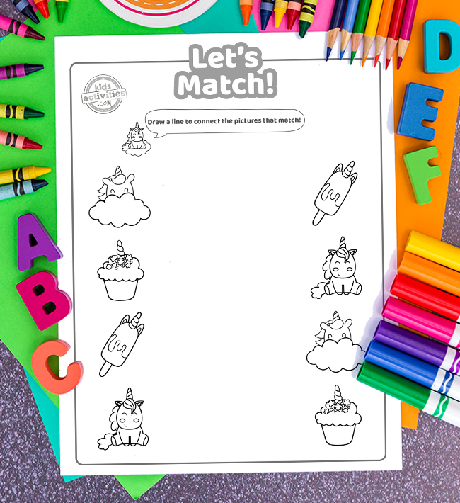 feuille de travail de correspondance de licorne imprimée pdf sur fond sombre et coloré avec des fournitures de coloriage avec des licornes, des cupcakes, de la crème glacée - Kids Activities Blog