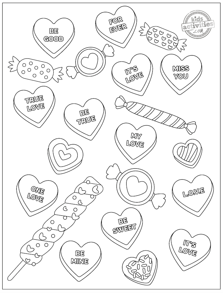 Coloriage coeur de Saint-Valentin parsemé de bonbons coeur de Saint-Valentin avec des messages dessus, mélangés à d'autres petits bonbons emballés