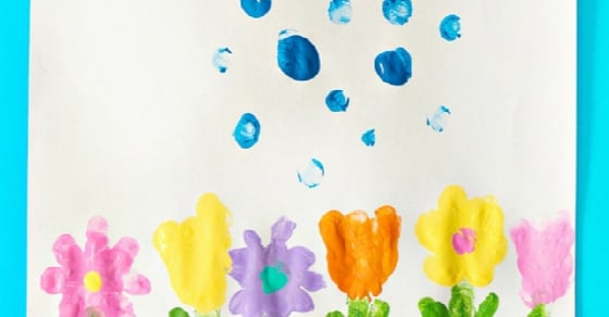 Les averses d'avril apportent des fleurs de mai Artisanat d'empreintes digitales