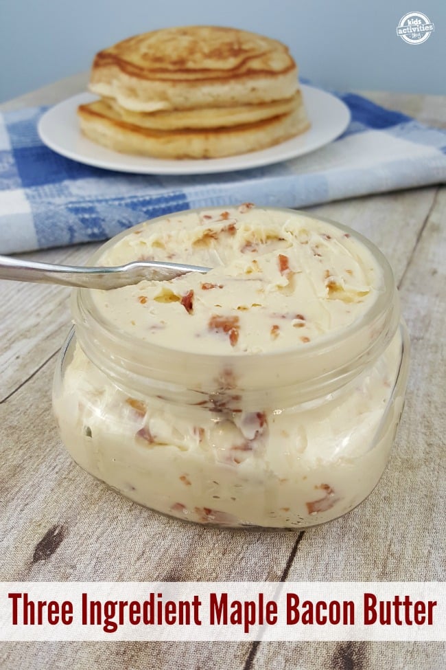 Recette de beurre de bacon à l'érable – Facile à préparer, le beurre de bacon à l'érable ne contient que trois ingrédients !