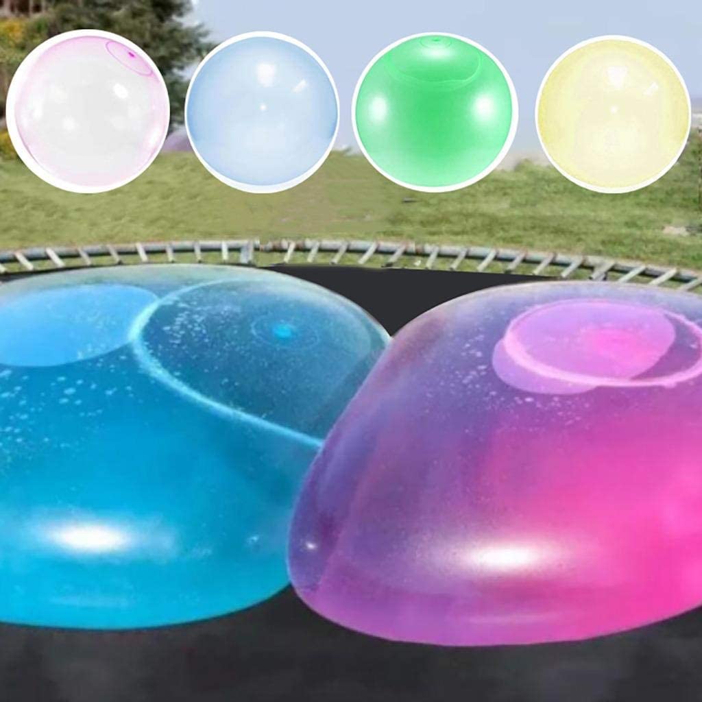 couleurs de boules à bulles et deux boules à bulles sur un trampoline rempli d'eau