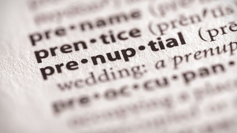 Avez-vous vraiment besoin d'un contrat prénuptial ?  Voici ce qu'il faut considérer