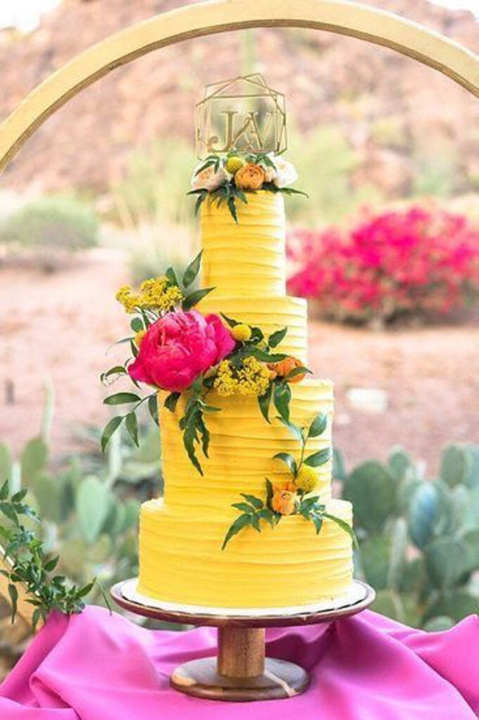 gâteau de mariage fleuri