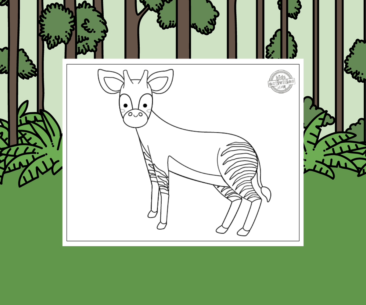 Okapi Coloring Page imprimé fichier pdf noir et blanc sur fond de forêt tropicale - blog d'activités pour enfants