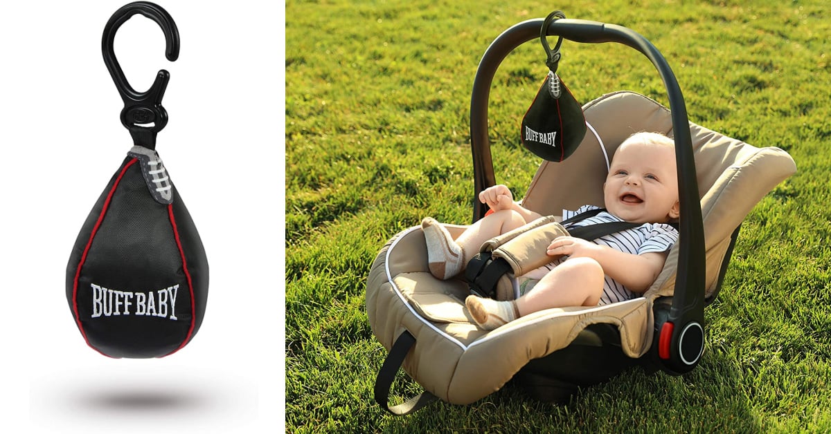 Ce mini jouet suspendu Speed ​​Bag se fixe au siège auto de votre bébé pour vous donner un « bébé chamois »