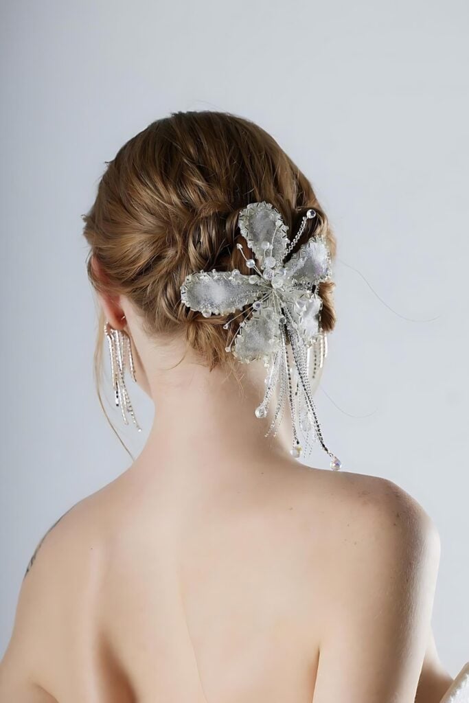Postiche de mariée glamour en cristal
