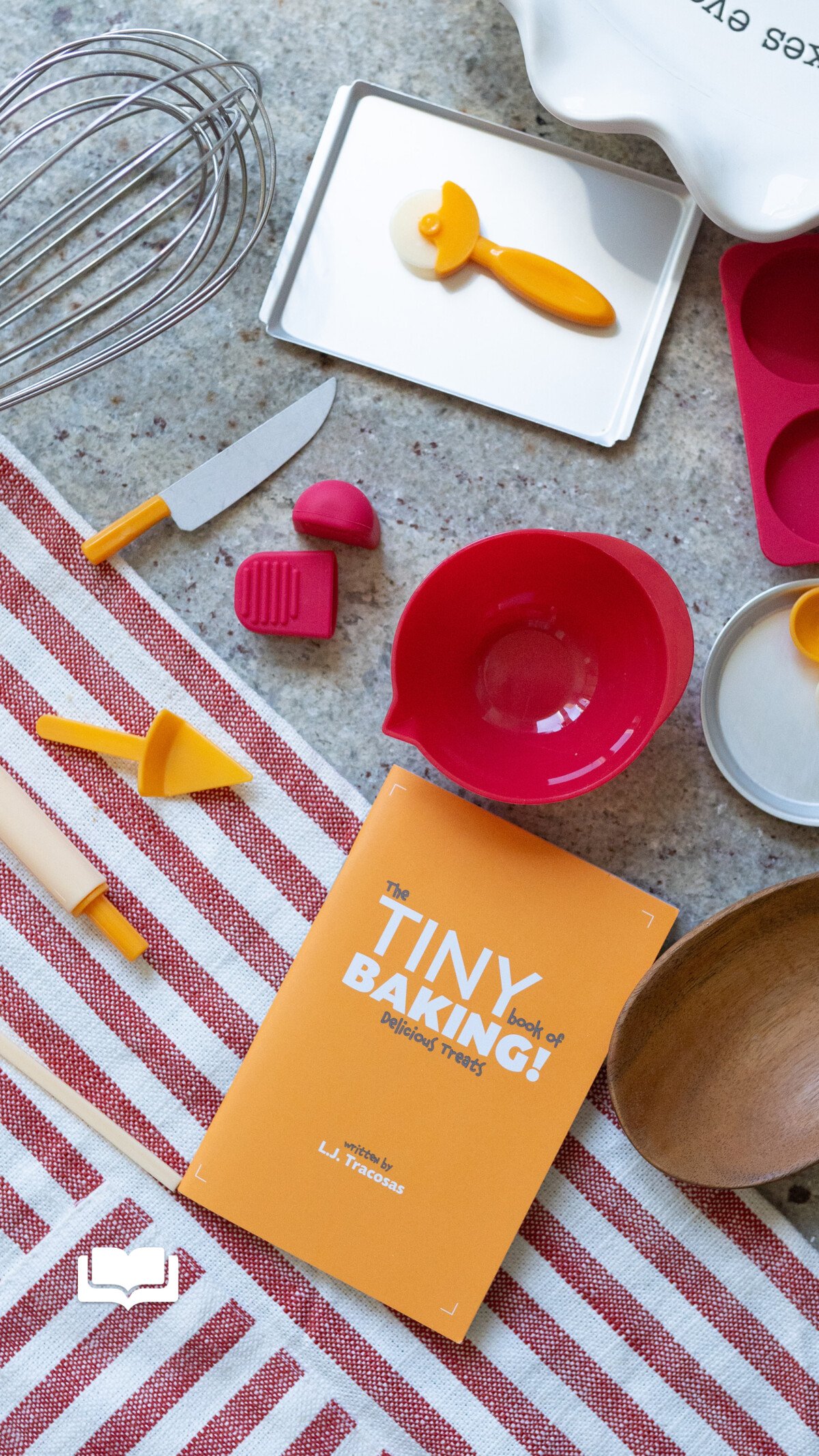 Kit de crème glacée - Petit ensemble de pâtisserie présenté posé sur un comptoir de cuisine - Blog d'activités pour enfants
