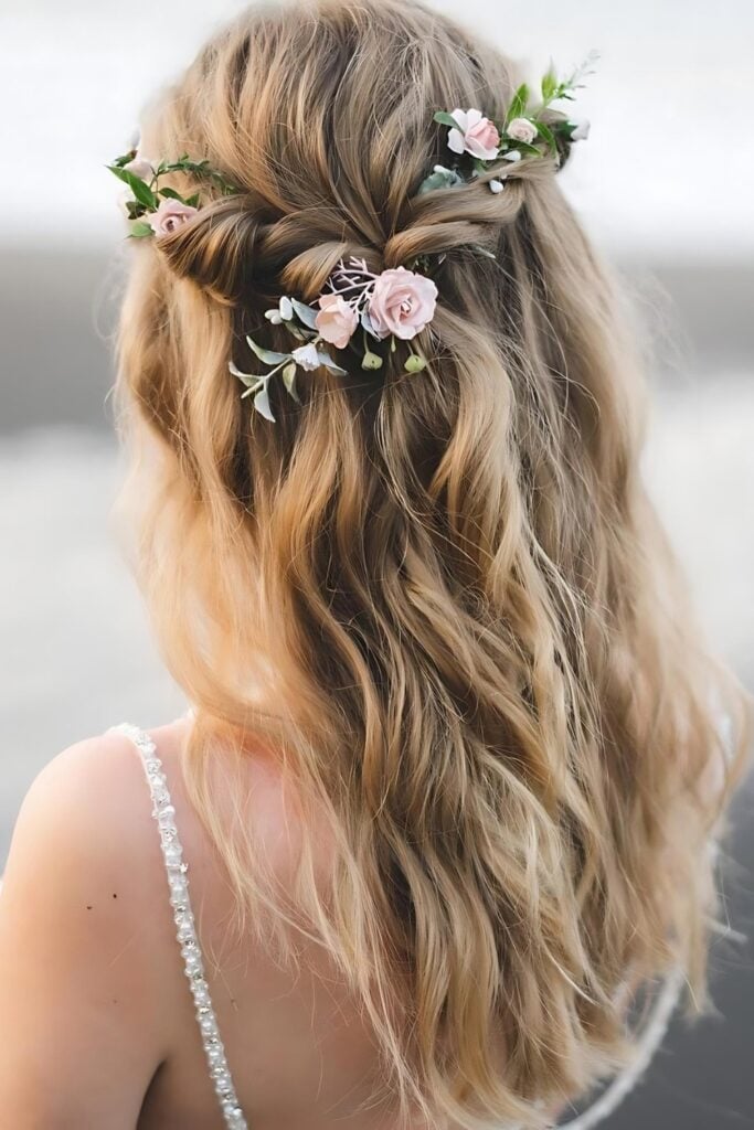 Casque de couronne florale fantaisiste