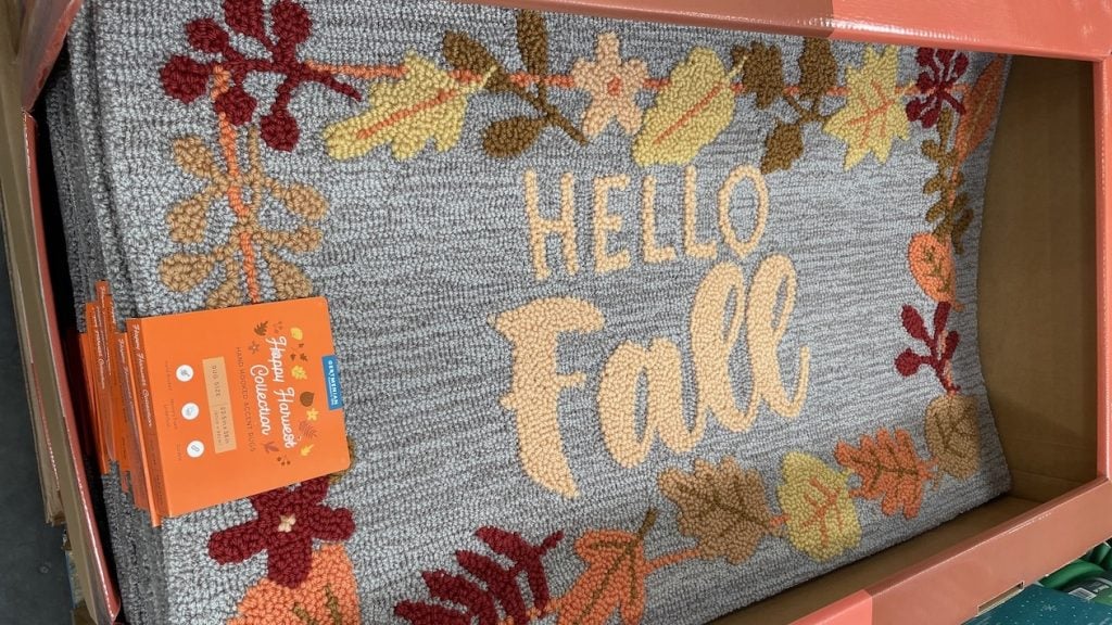 Tapis d'automne Costco - Tapis gris Hello Fall avec fleurs et feuilles d'automne colorées