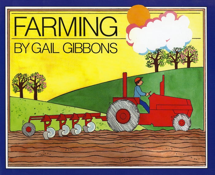 histoire d'animaux pour les enfants - L'image montre un tracteur rouge avec une charrue attachée derrière lui, labourant le champ, des collines vallonnées avec de l'herbe verte et des arbres avec un fond jaune d'Amtazon.