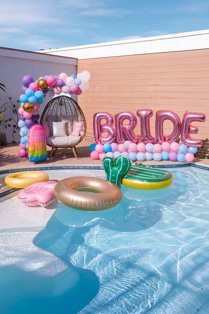 Bachelorette Summer Bachelorette Party avec des chars et des ballons.