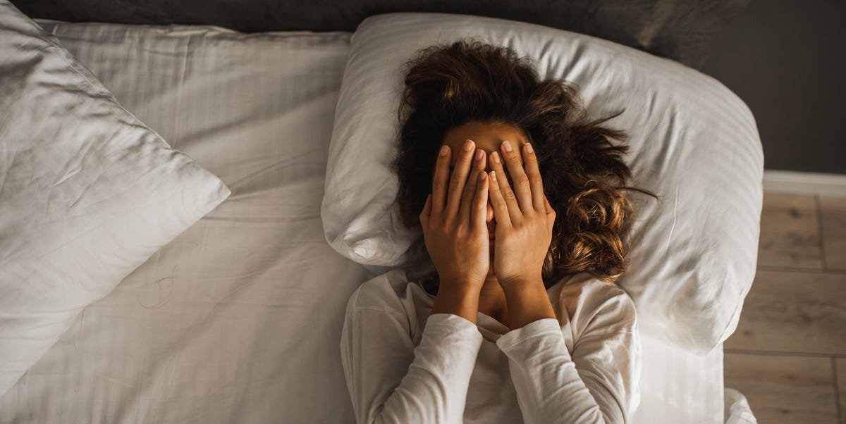 Vous stressez à cause des (mauvais) scores de sommeil sur votre portable ? Ce phénomène croissant s’appelle l’orthosomnie
