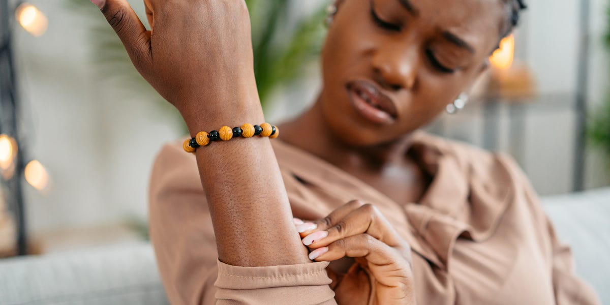 3 affections cutanées induites par le stress que vous devez connaître Votre état mental peut apparaître sur votre visage et votre corps. Voici comment gérer.Par Brittany Risher Englert1 juin 2026